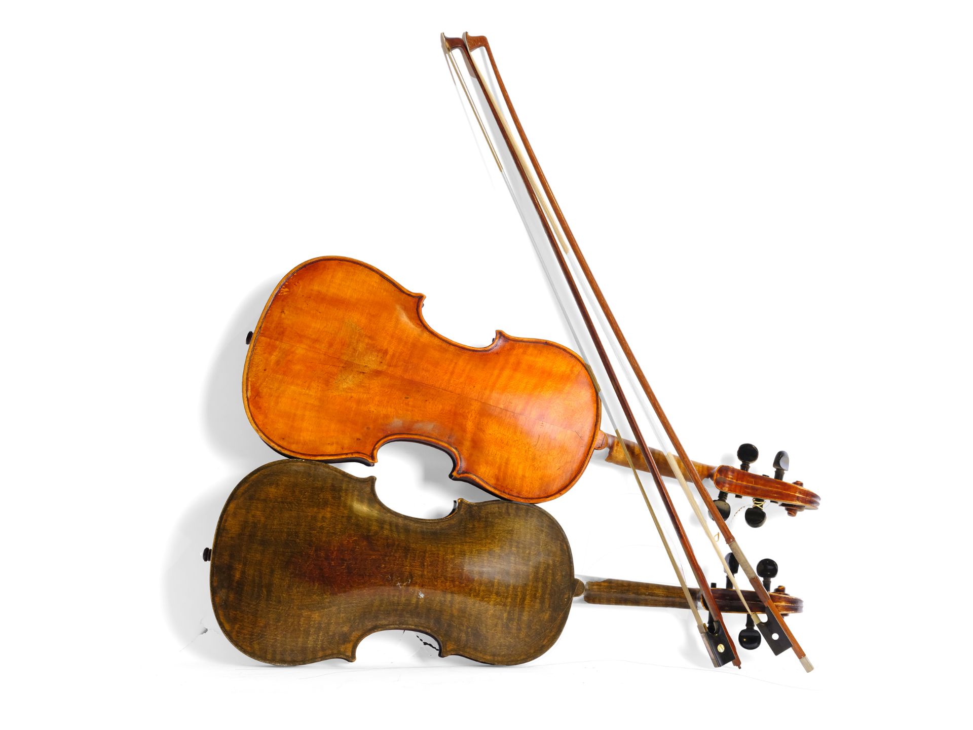 Mixed lot: 2 violins with two bows - Image 2 of 3