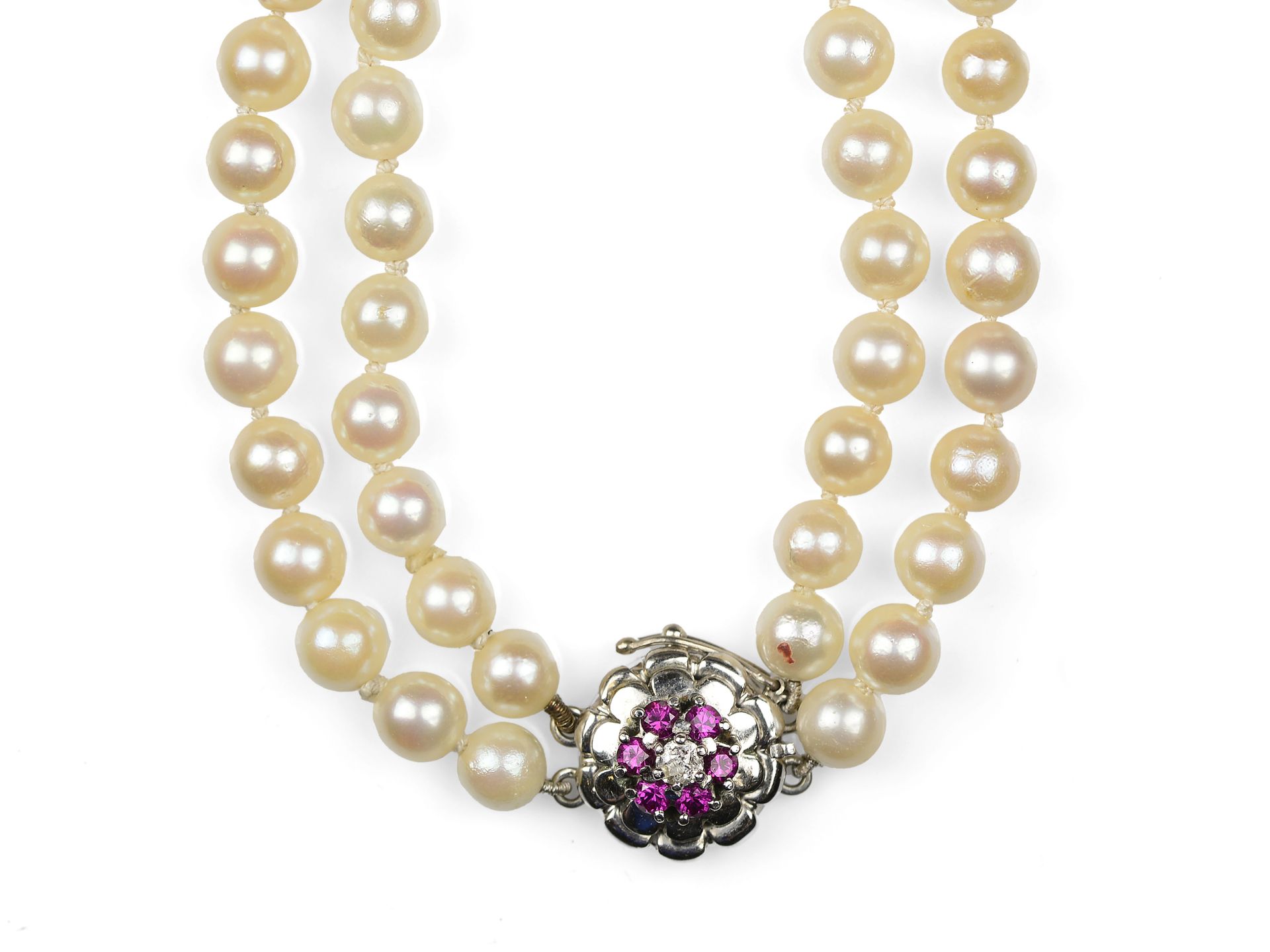 Double-row pearl necklace