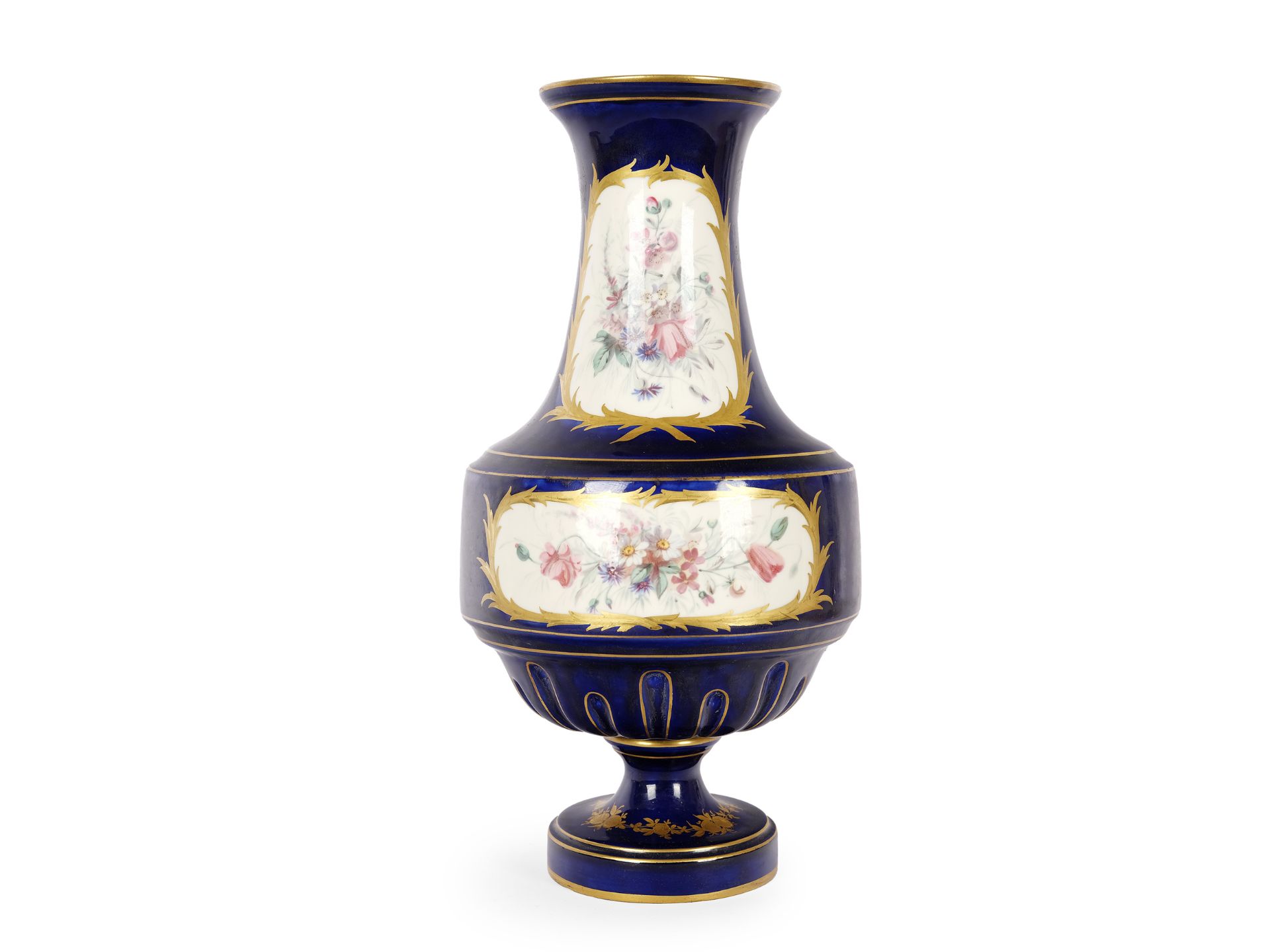 Vase mit Blumenmedaillons, Sèvres - Bild 2 aus 4