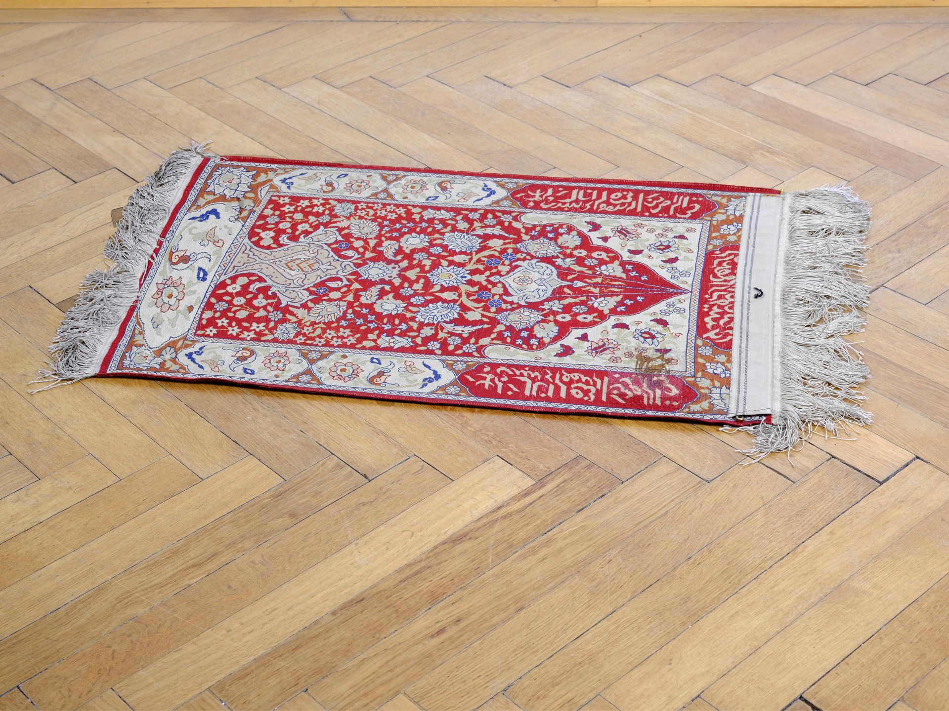 Orientalischer Teppich, umlaufend Schriftkartuschen  - Bild 2 aus 2
