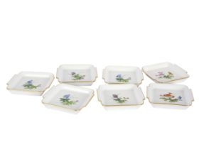 7 kleine Schalen mit Blumenmotiven, Meissen