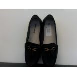 Cushion Walk Shoes Size 8