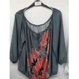 FLOWER TIE NECK TOP SIZE XL