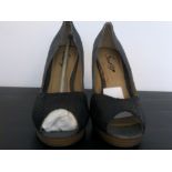 Sindy Heels SIze 5