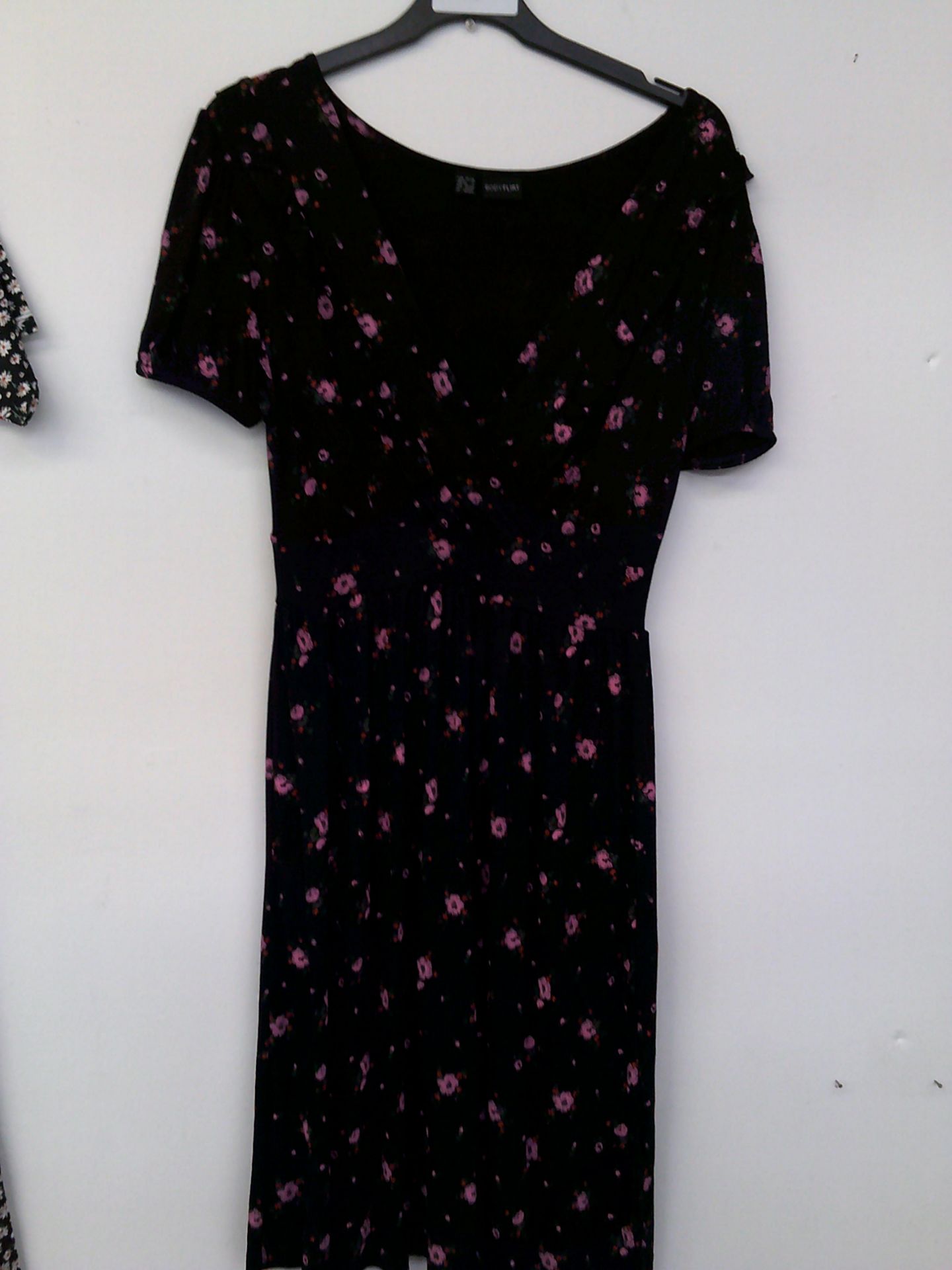 BODY FLIRT FLOWER DRESS SIZE SMALL