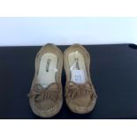 Tennis Slip On Size 5