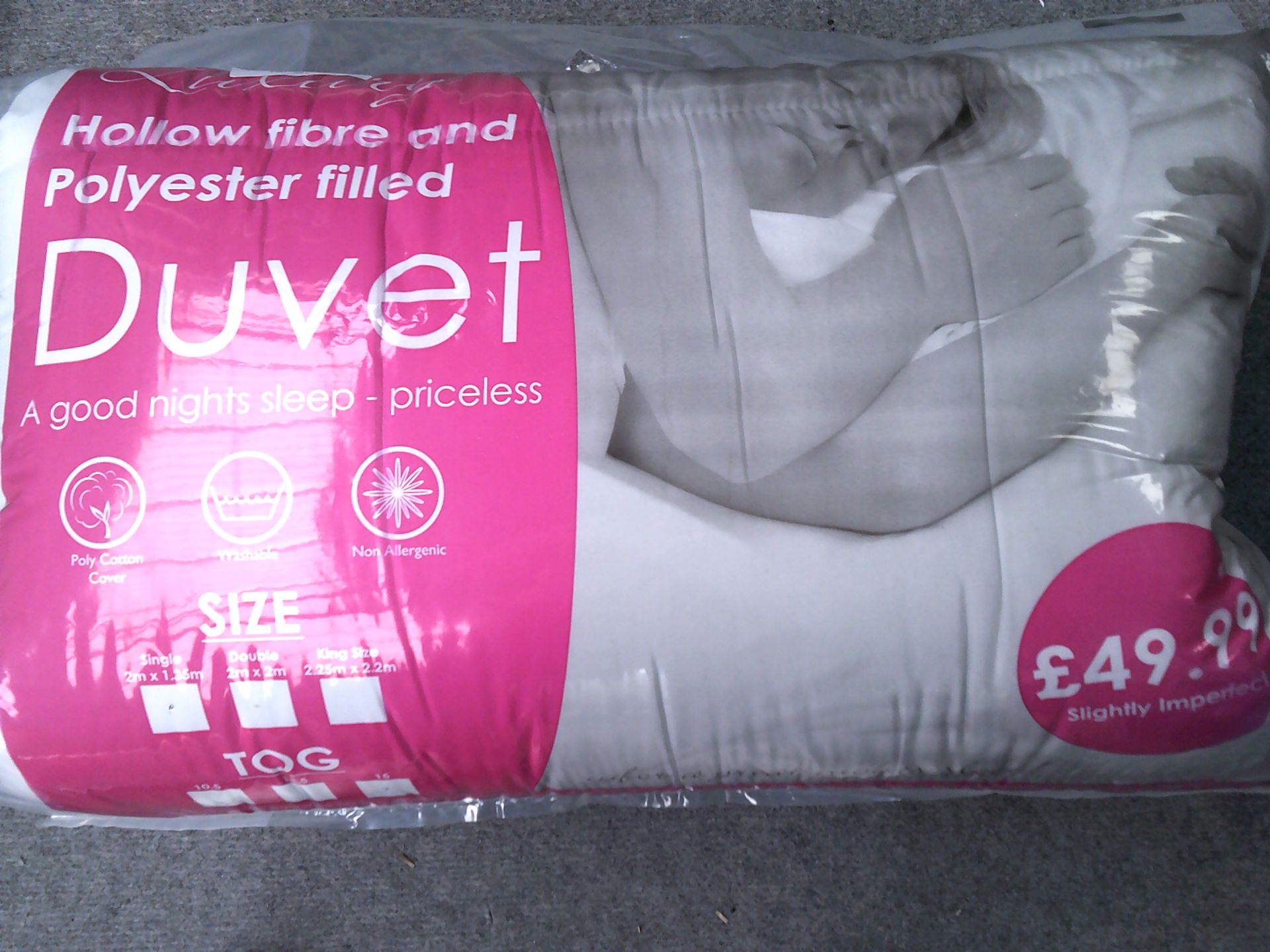 Luxury hollow fibre and polyester filled duvet single tog 15 (Delivery Band A)