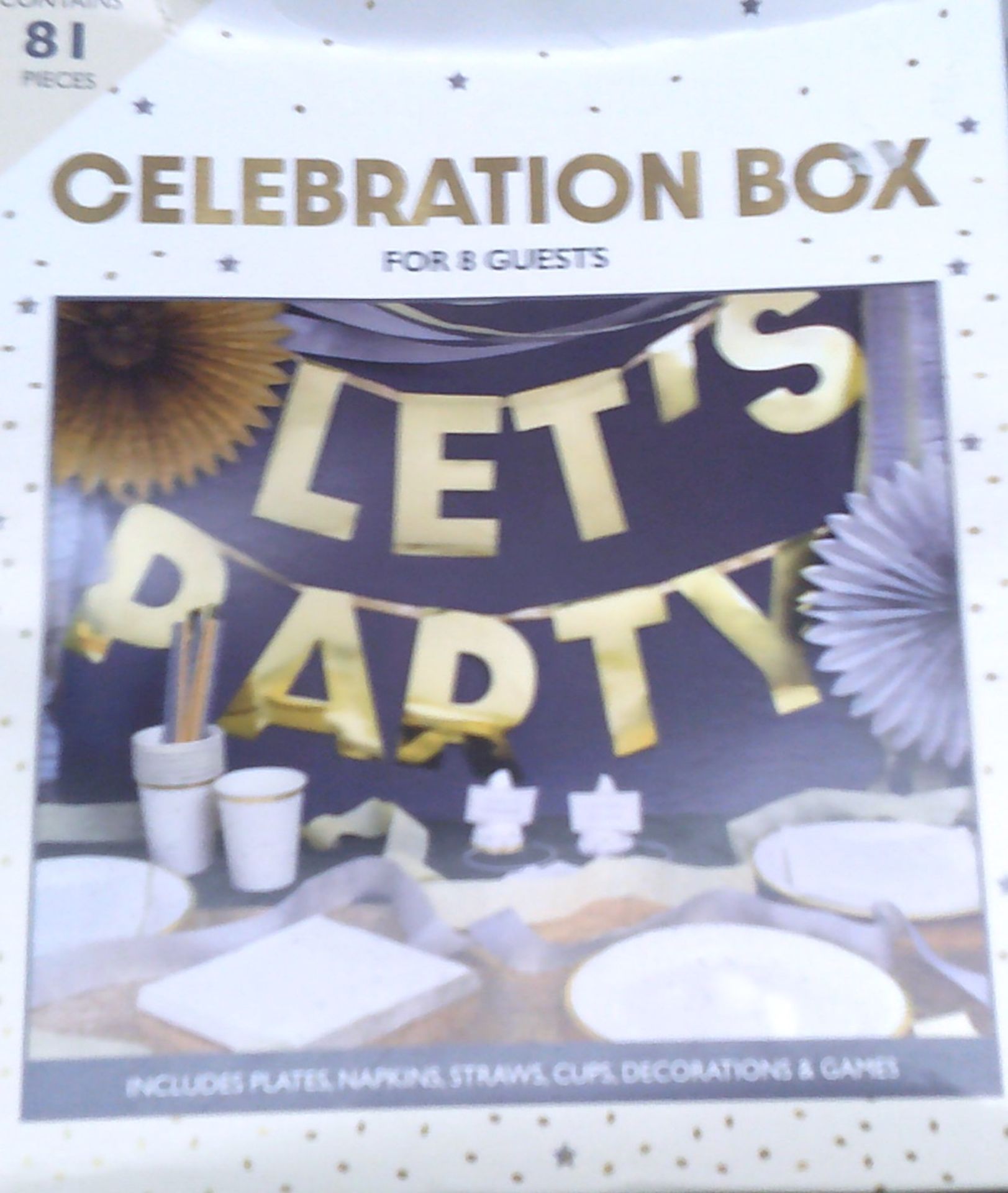 Celebration box for 8 guests (Delivery Band A)