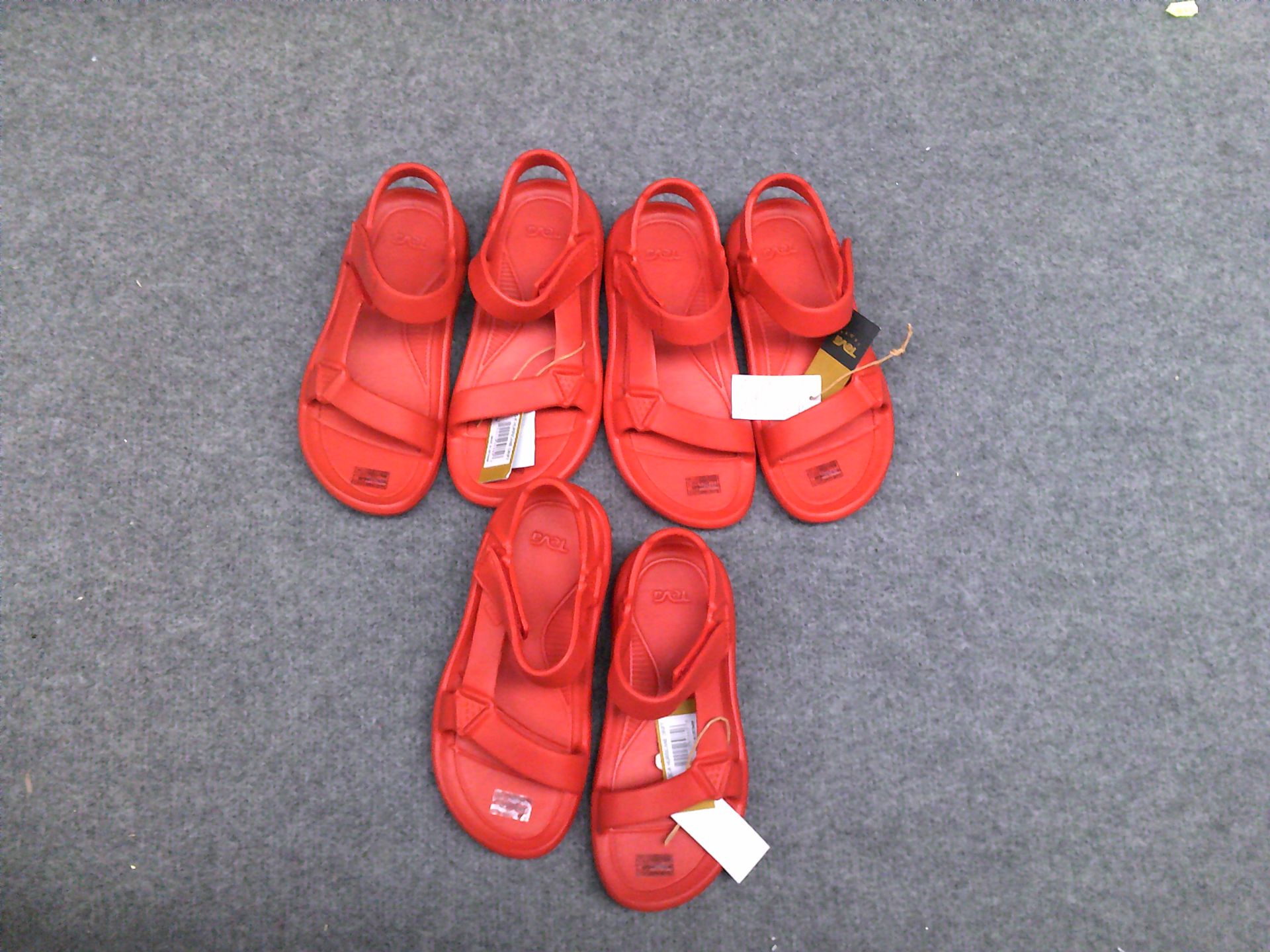 Teva sandals x3 (Delivery Band A)