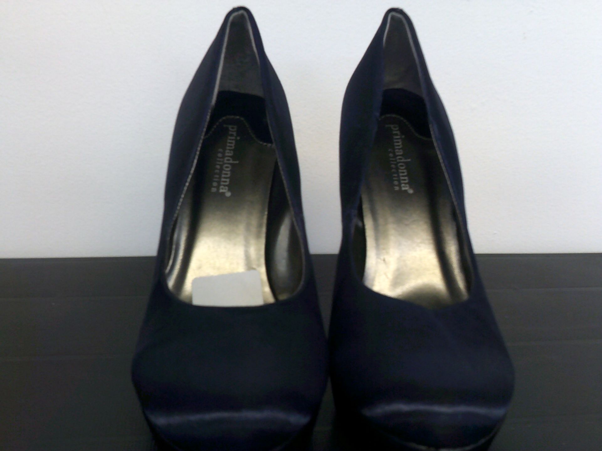 Primadonna Navy Heels SIze 5