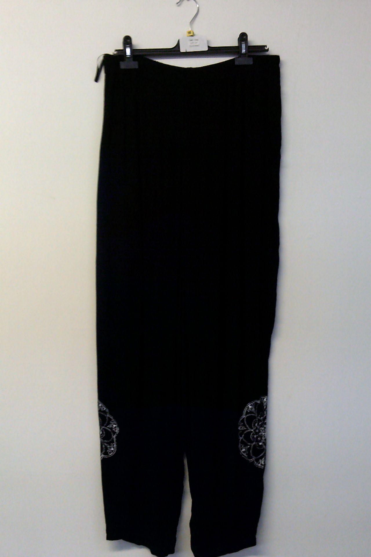Bon Prix Collection Black Embrodiered Summer Pants Size 16