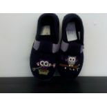 Girls Owl Slippers Size 4