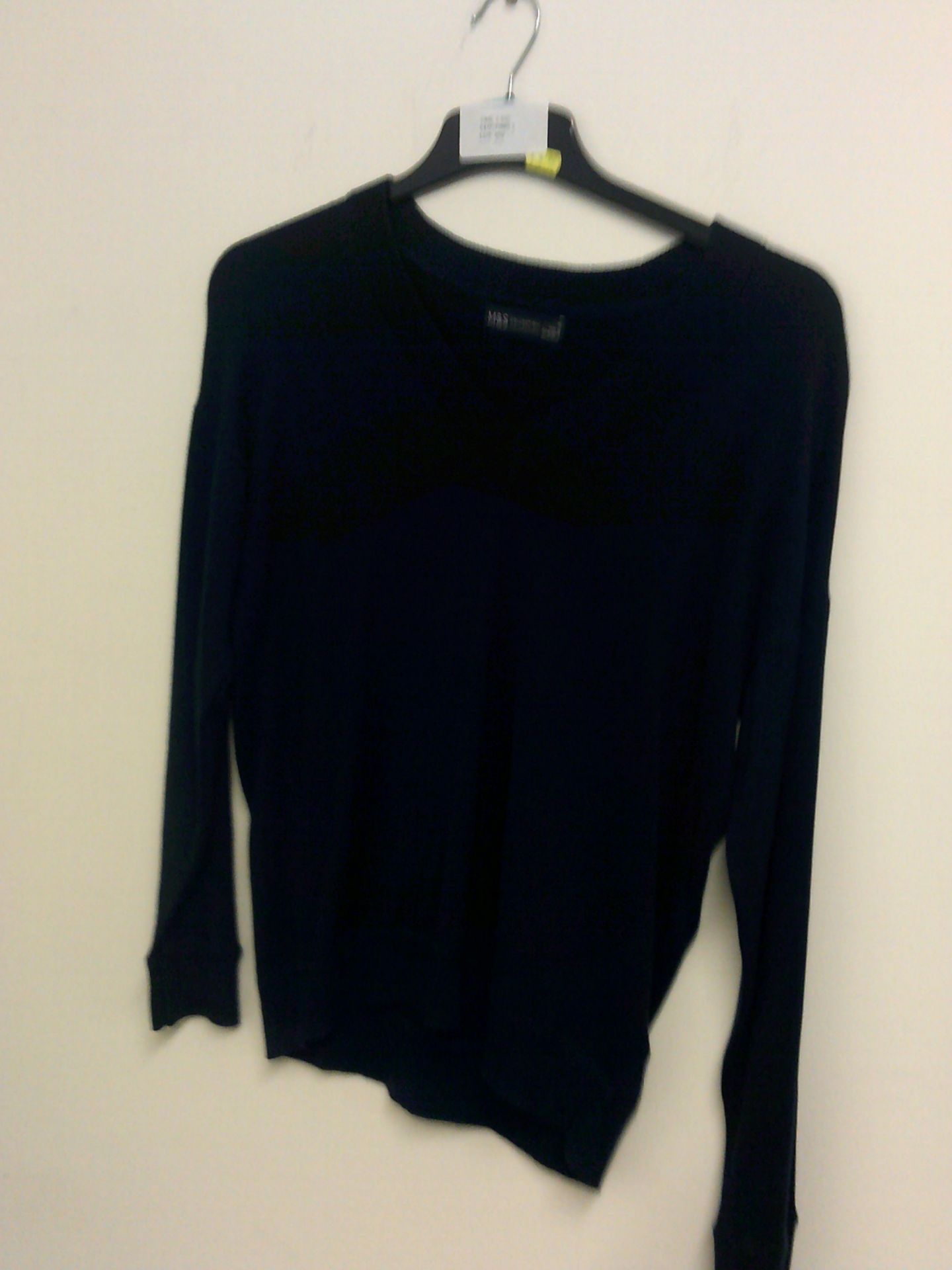 M&S NAVY VNECK JUMPER SIZE M