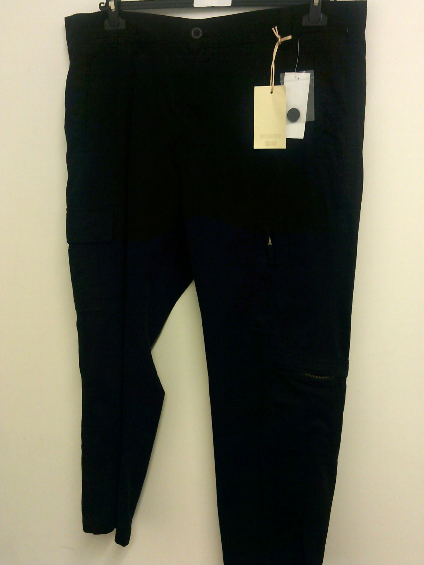 WILLIAMS & BROWN MENS BLACK CHINO JEAN SIZE 40