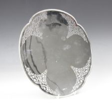 A George V silver tazza, Atkin Brothers, Sheffield 1921, the quatrefoil dish with pierced