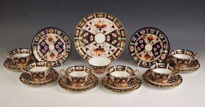 A Royal Crown Derby 2451 pattern Imari part tea service, early 20th century, comprising: six teacups