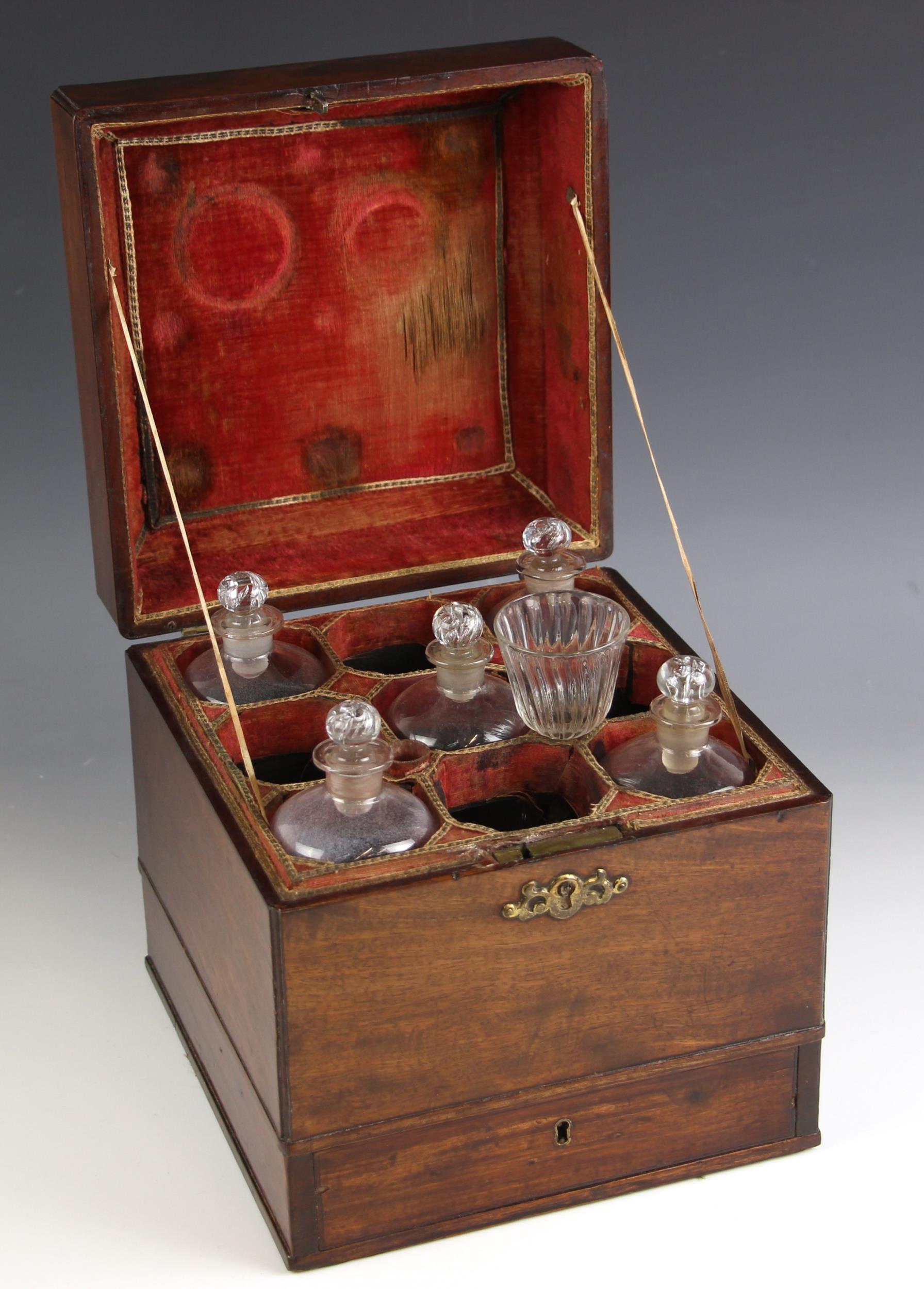 A George III mahogany apothecary box, the hinged cover with a brass swan neck swing handle opening - Image 2 of 2