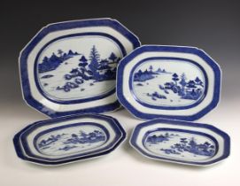 A set of five Chinese export porcelain blue and white graduated meat plates, Qianlong (1736-1795),