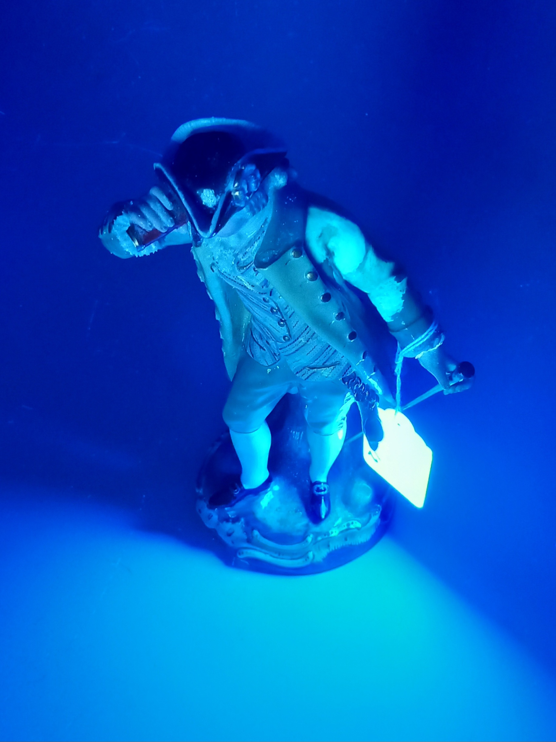A Meissen figure, 19th century, of a gentleman with tri-corn hat, turquoise overcoat and breeches - Image 4 of 10