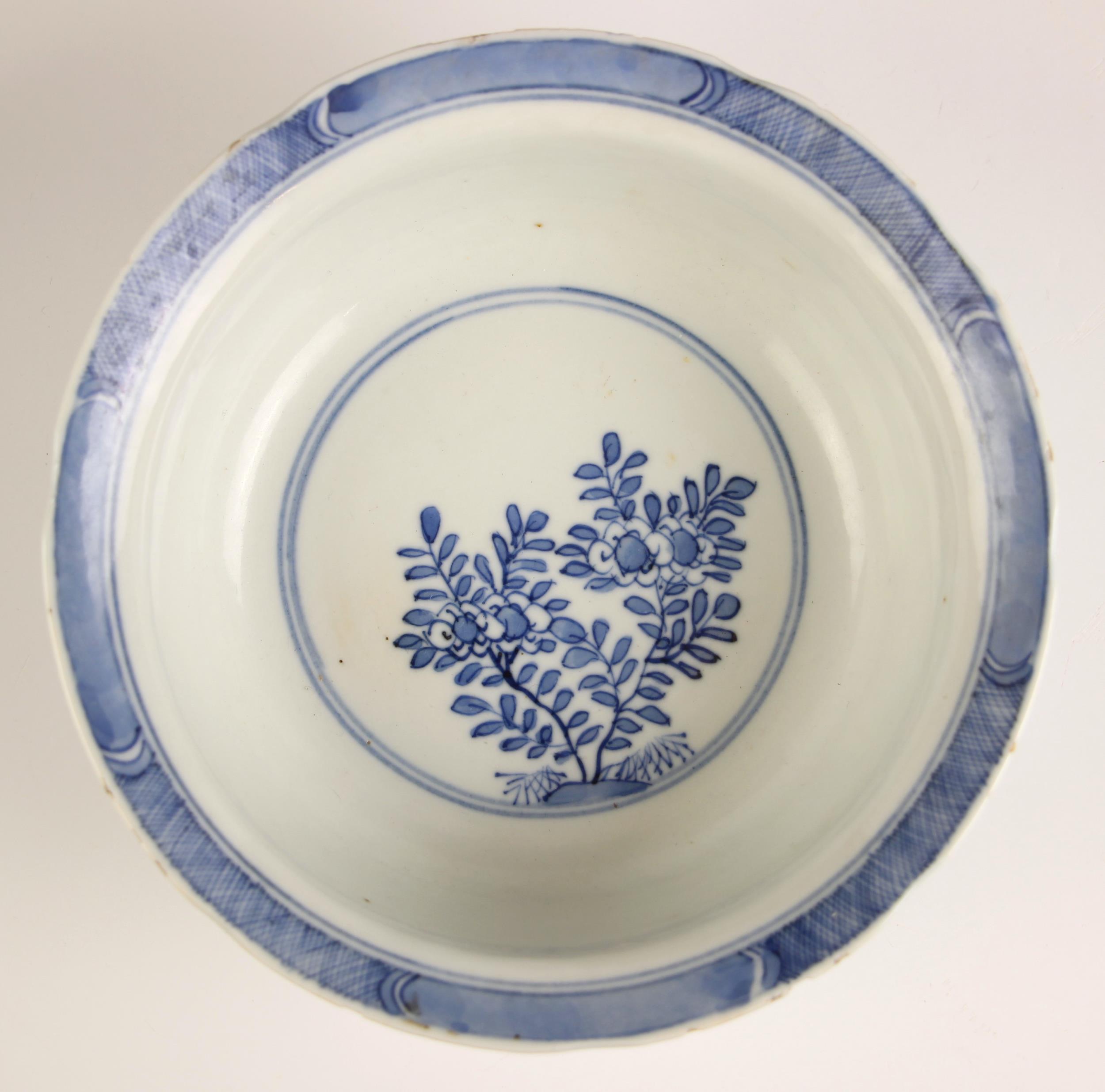 A Chinese porcelain blue and white bowl, 19th century, Kangxi four character mark, decorated in - Image 2 of 7