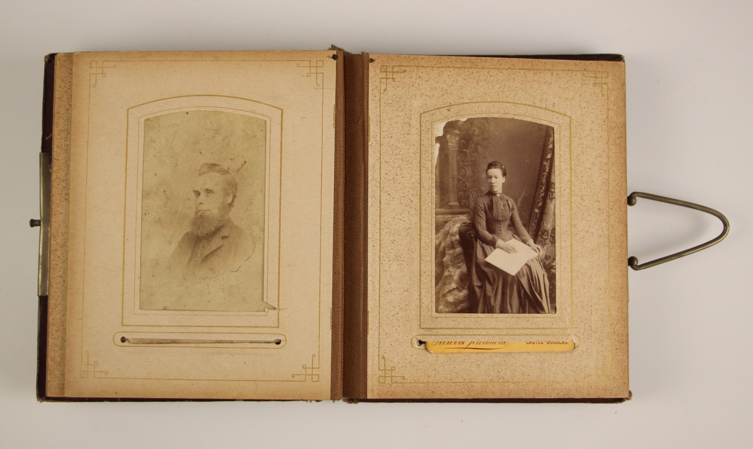 A carte de visite depicting Count Primo Magri (1849-1920) and his wife Lavinia Warren (1841-1919) ( - Image 4 of 5