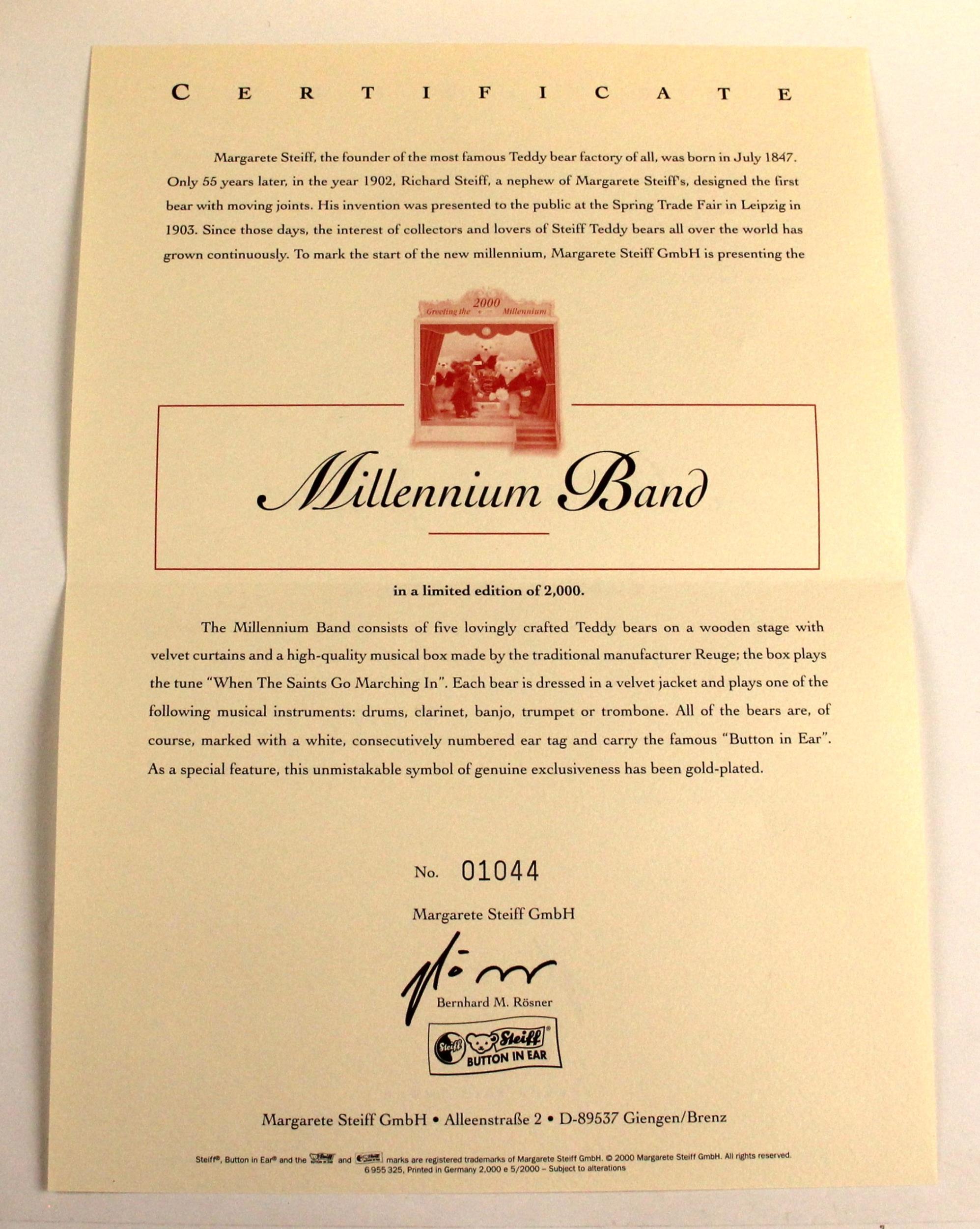 A limited edition Steiff 'Millennium Band', numbered 1044 of 2000, comprising five jazz playing - Image 3 of 4