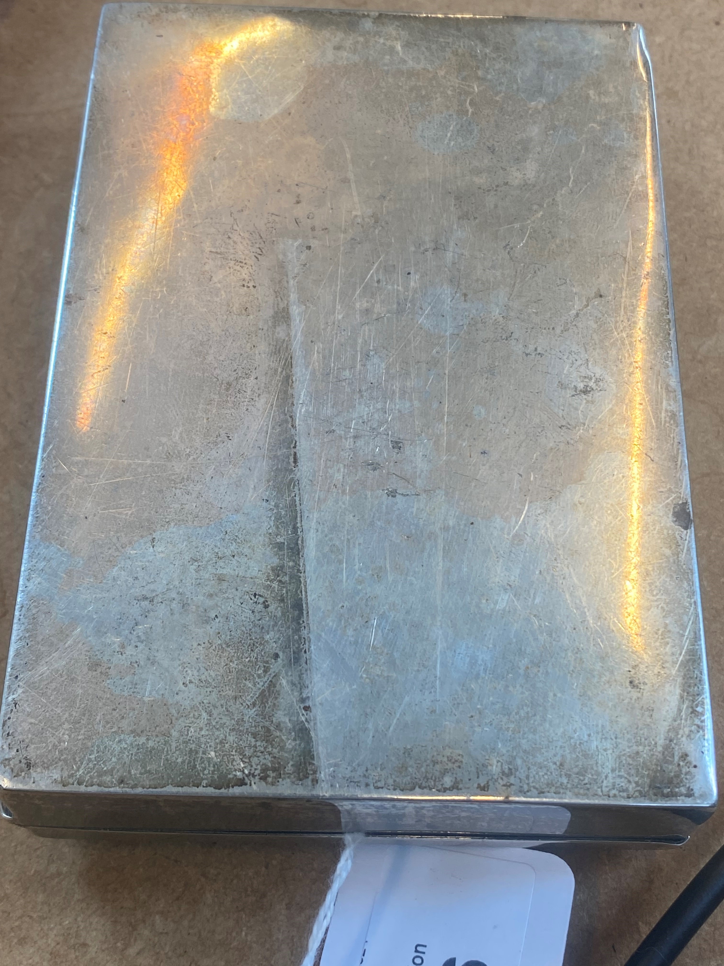 A Victorian silver cigarette box, Joseph Henry Raymond, London 1900, the rectangular hinged cover - Image 3 of 9