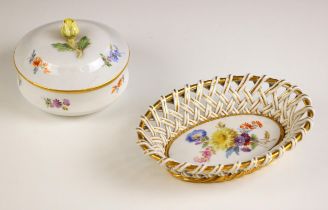 A Meissen bon bon dish of small proportions, early 20th century, of oval form, the the openwork