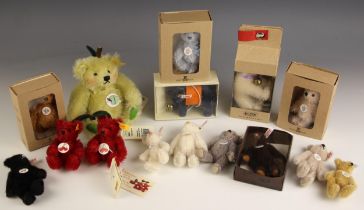A selection of Steiff Club miniature teddy bears comprising: bears for 2000, 2001, 2002 (boxed),