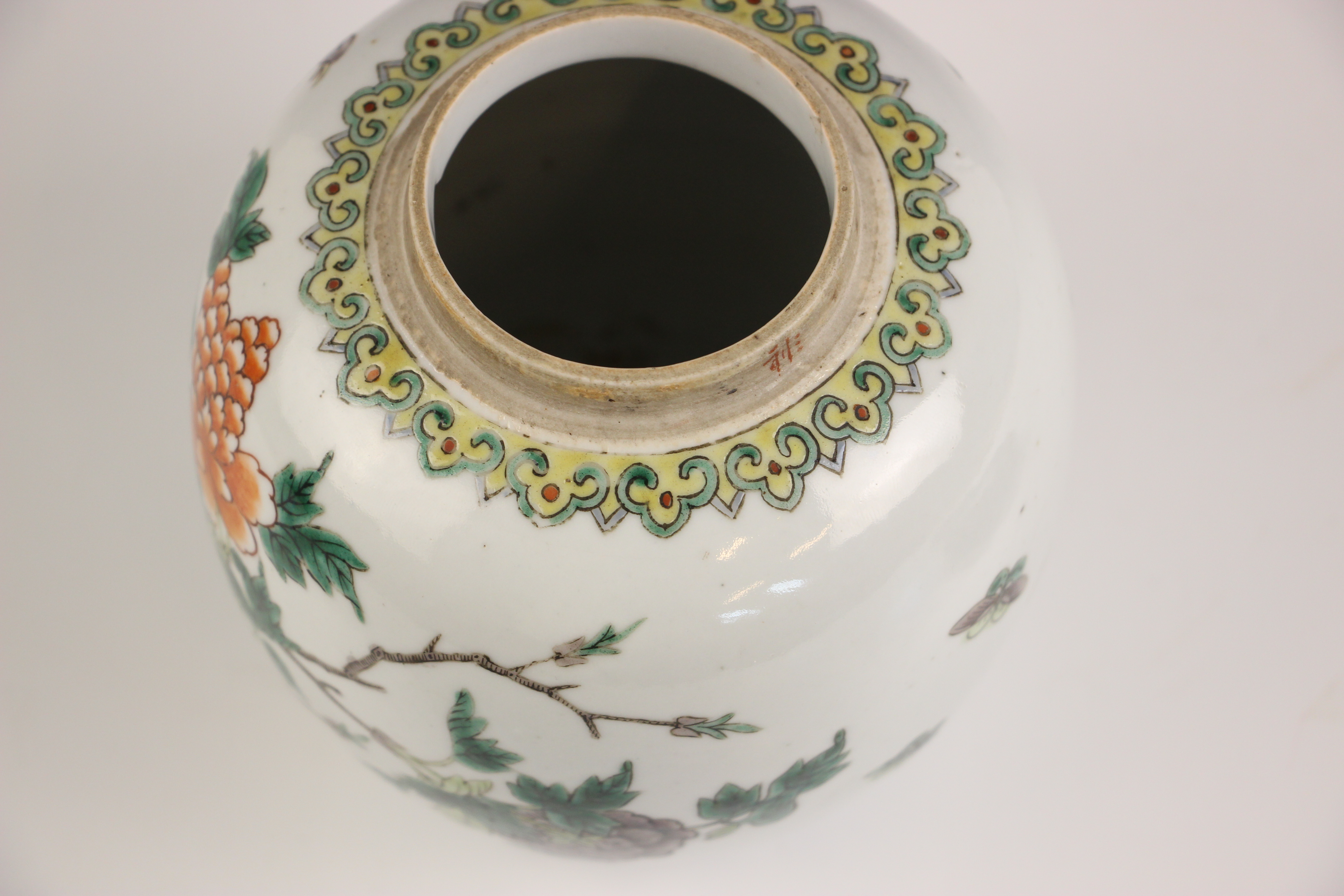 A Chinese porcelain famille vert ginger jar, cover, and stand, 19th century, the ovoid ginger jar - Image 6 of 7