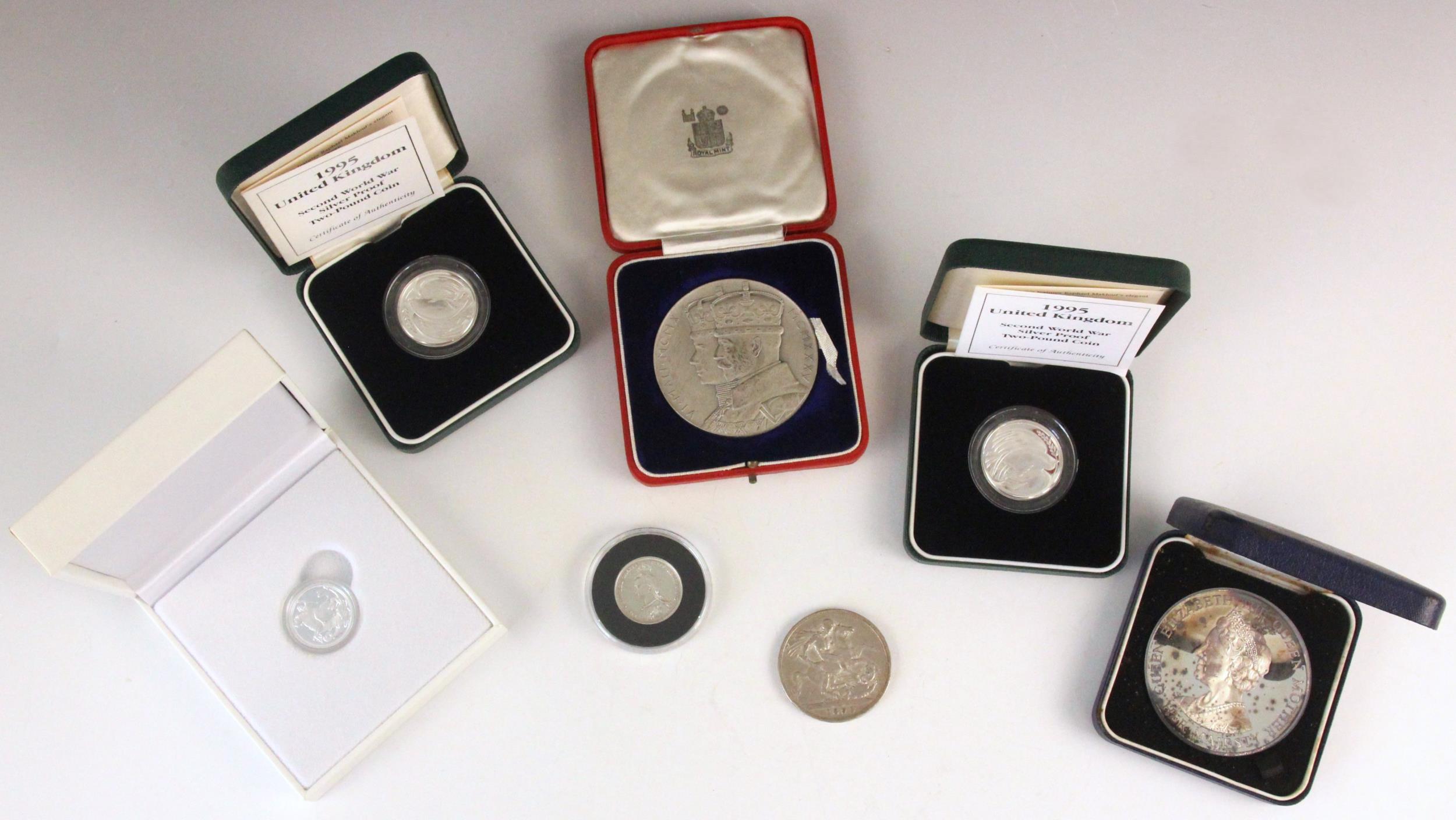 British silver coinage, 19th/20th century, comprising a Victoria 1887 silver Sovereign, 1893 Old