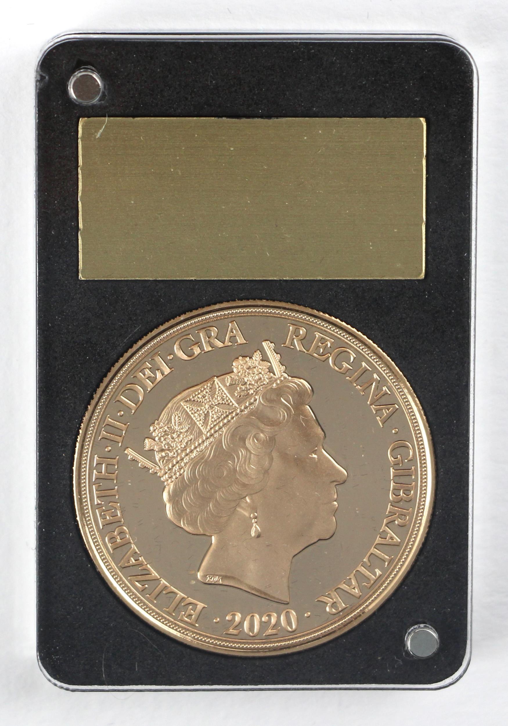 Elizabeth II (1952-2022), £5 Quintuple, 2020, proof, Gibraltar, Fifth portrait and St. George and - Bild 2 aus 3