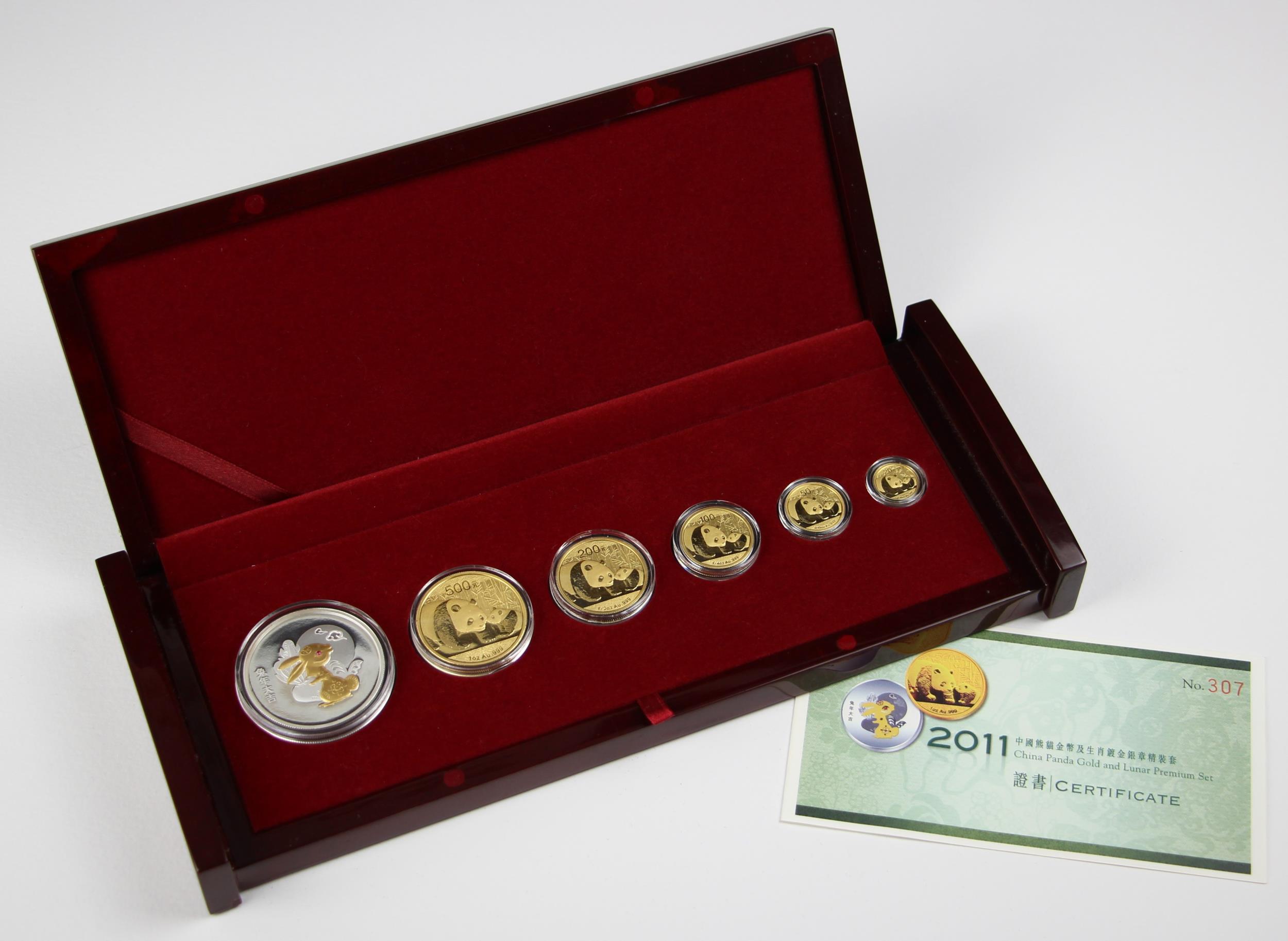 China, China Panda Gold and Lunar Premium set, 2011, comprising: 500 Yuan, 200 Yuan, 100 Yuan, 50 - Image 3 of 3