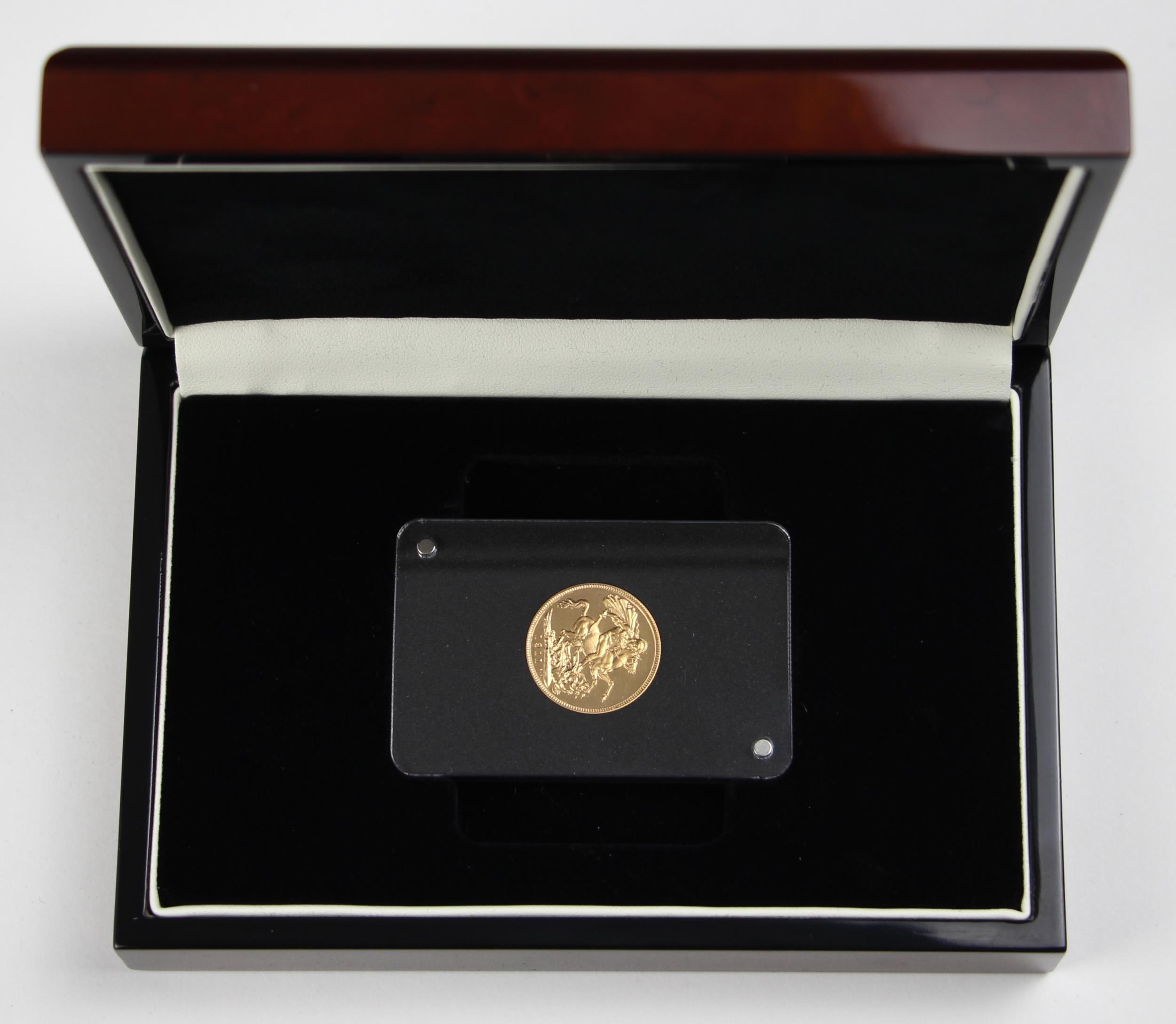 George V (1910-1936), Full Sovereign, 1911, proof, London Mint, St George reverse, encapsulated - Image 3 of 3