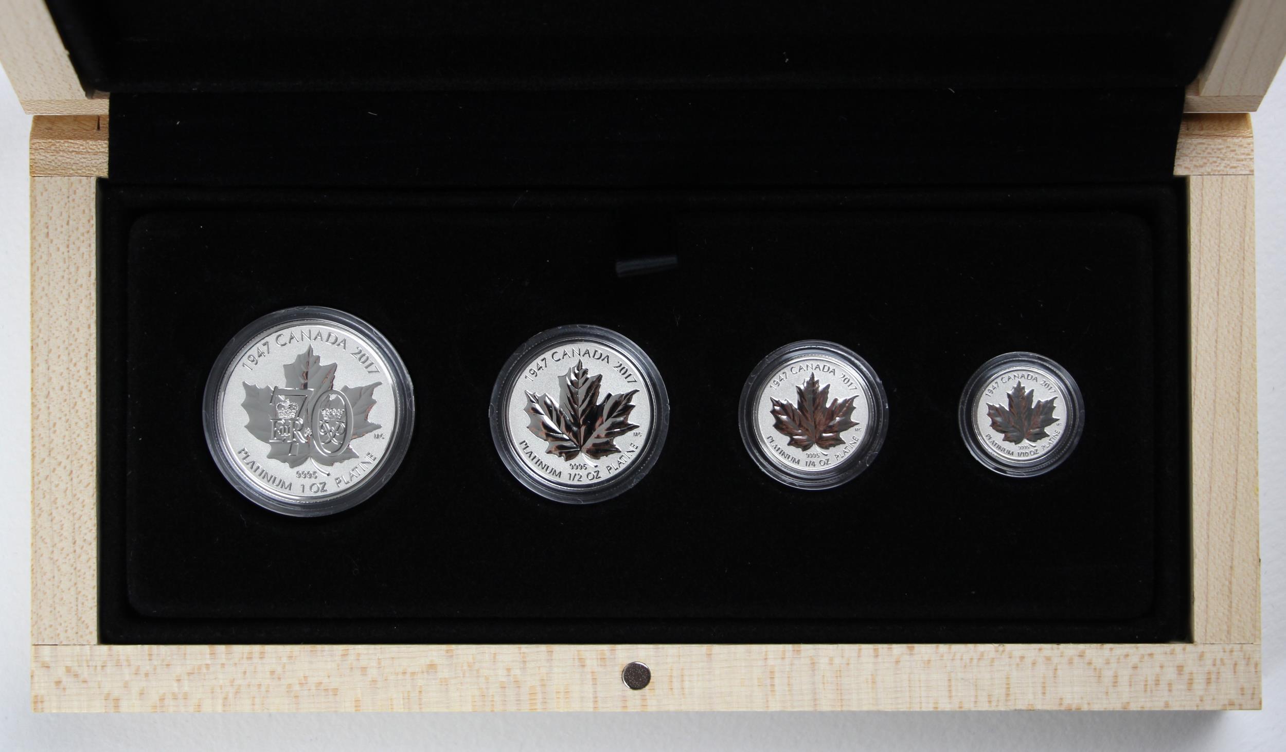 Elizabeth II (1952-2022) The Royal Canadian Platinum Wedding Anniversary Prestige Set, 2017, - Bild 2 aus 4