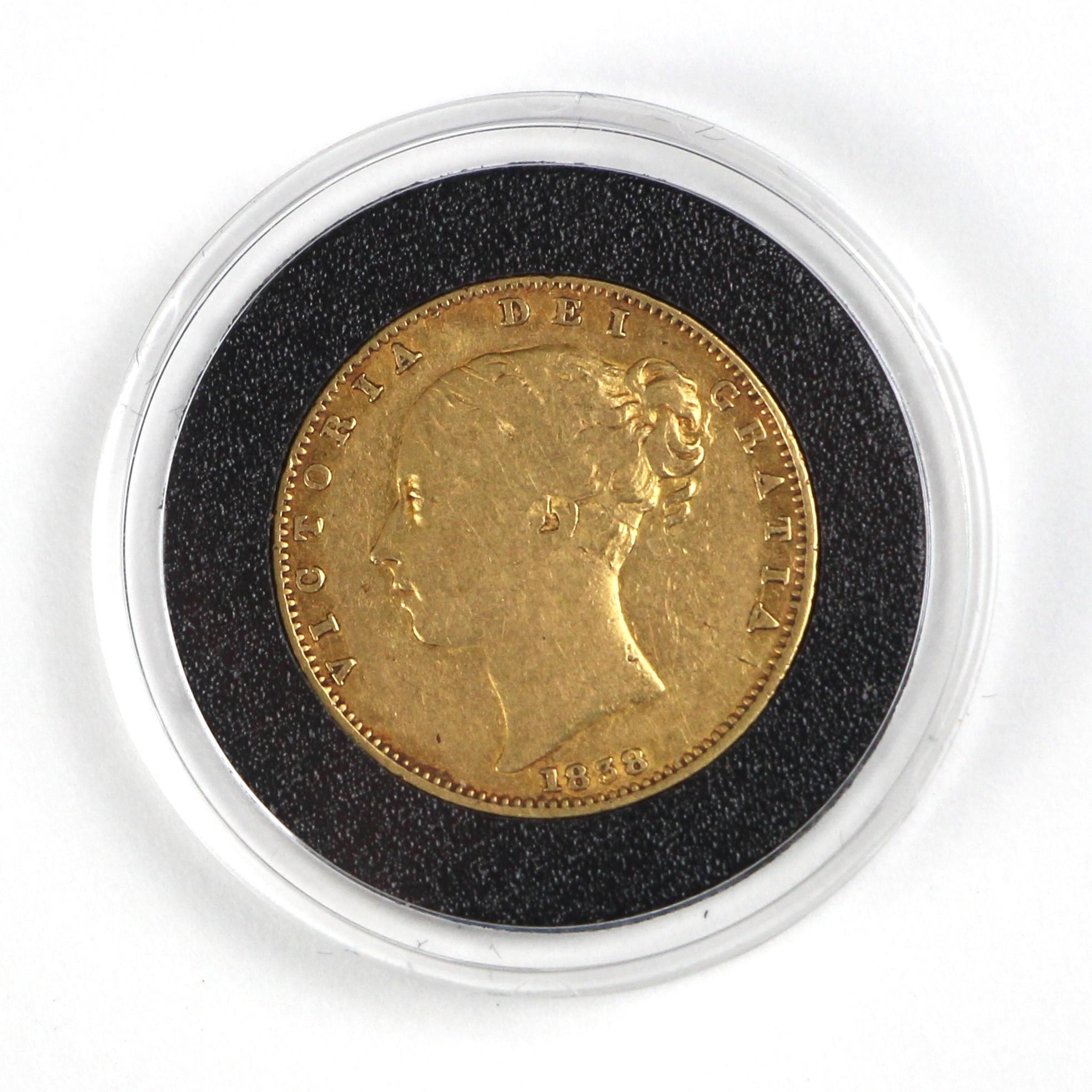 Victoria (1837-1901), Full Sovereign, 1838, London Mint, young head Victoria with shield reverse, - Bild 2 aus 3