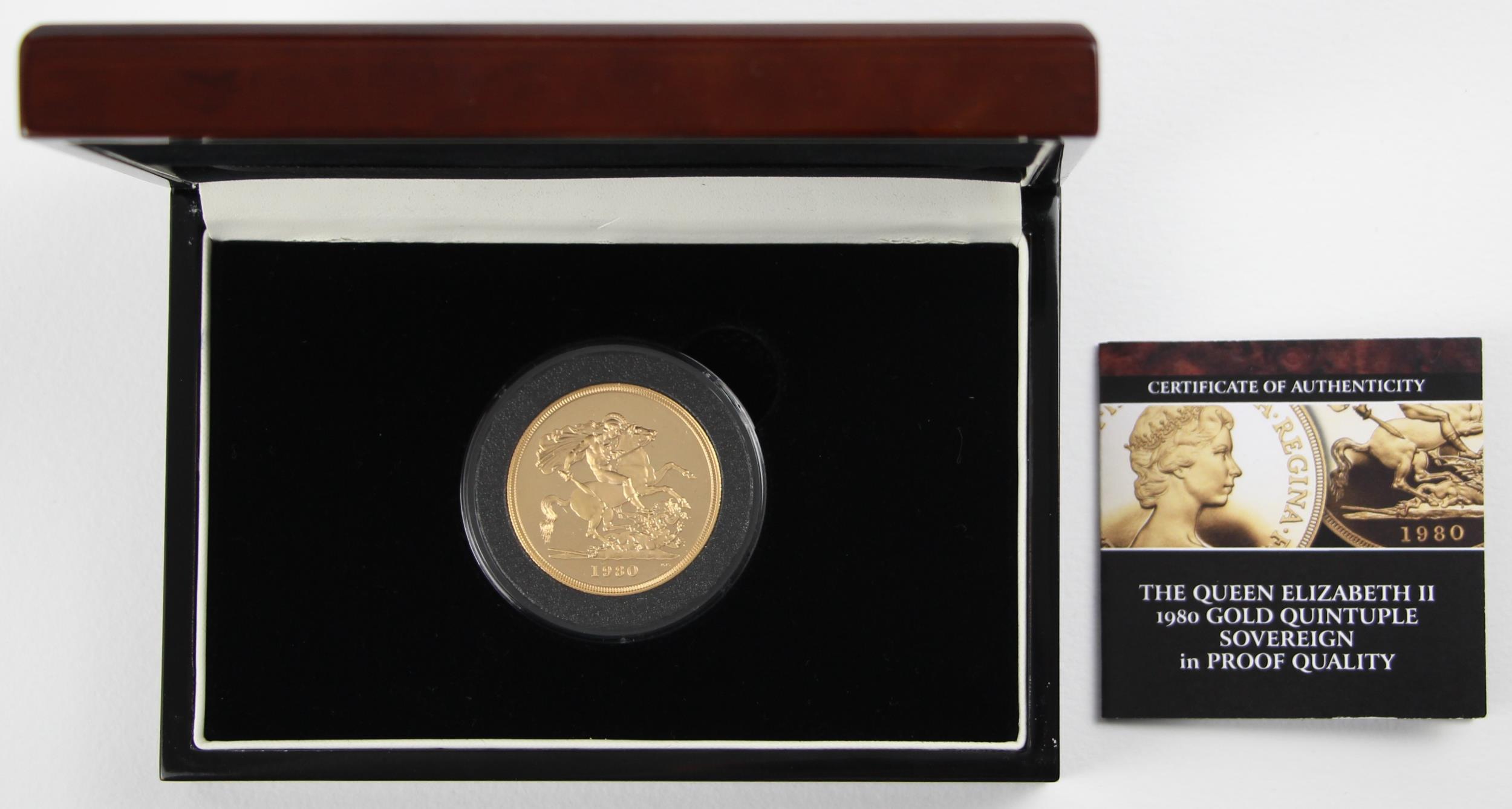 Elizabeth II (1952-2022), £5 Quintuple, 1980, proof, London Mint, second portrait and St George - Bild 3 aus 3