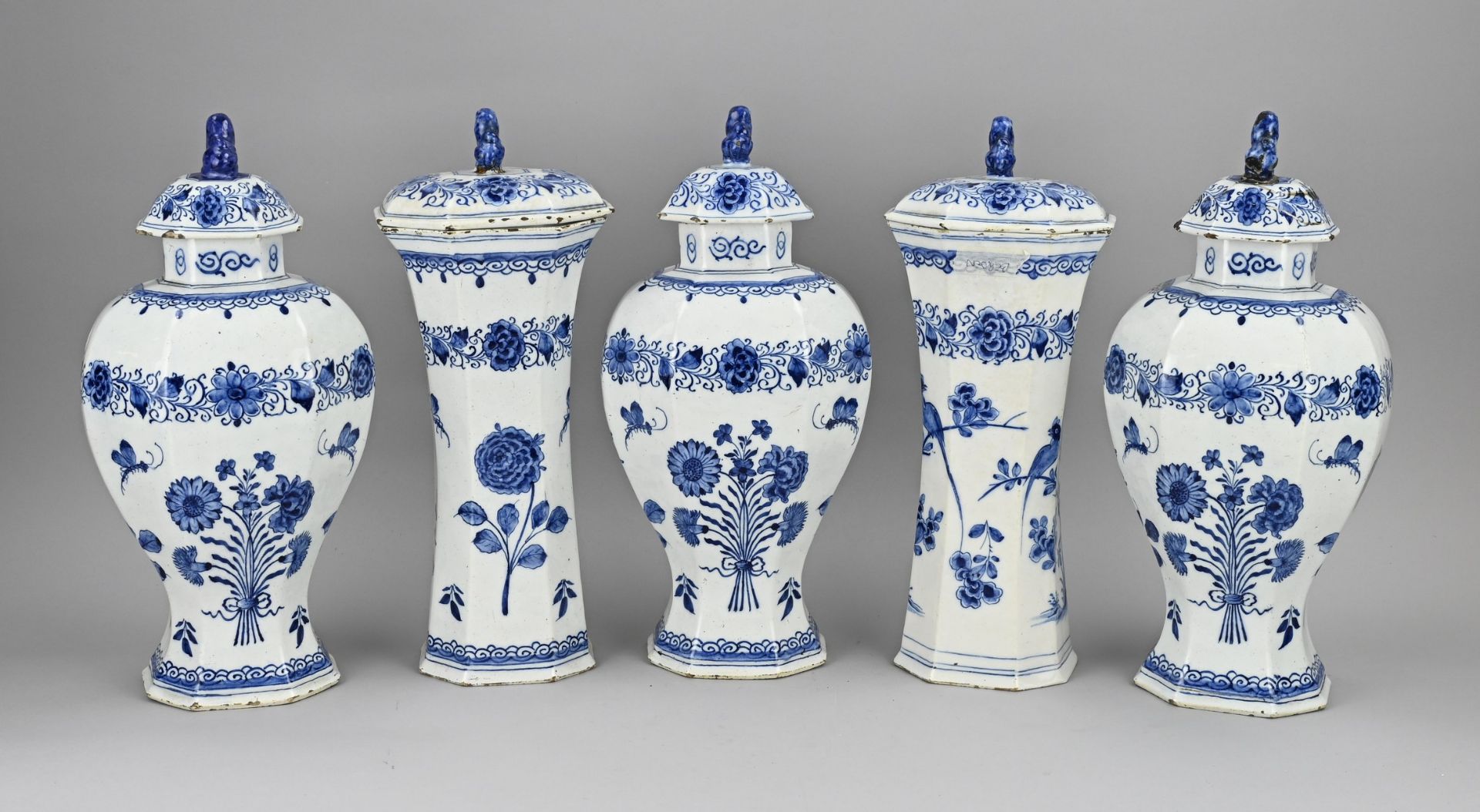 5-piece Delft cabinet set - Bild 2 aus 2