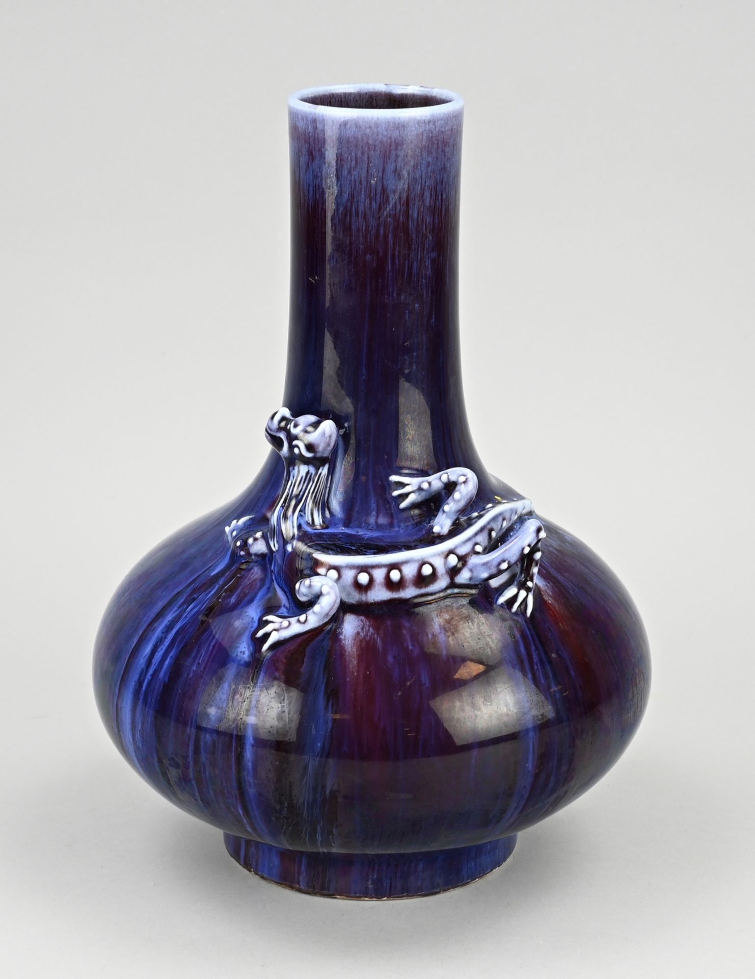 Chinese pipe vase