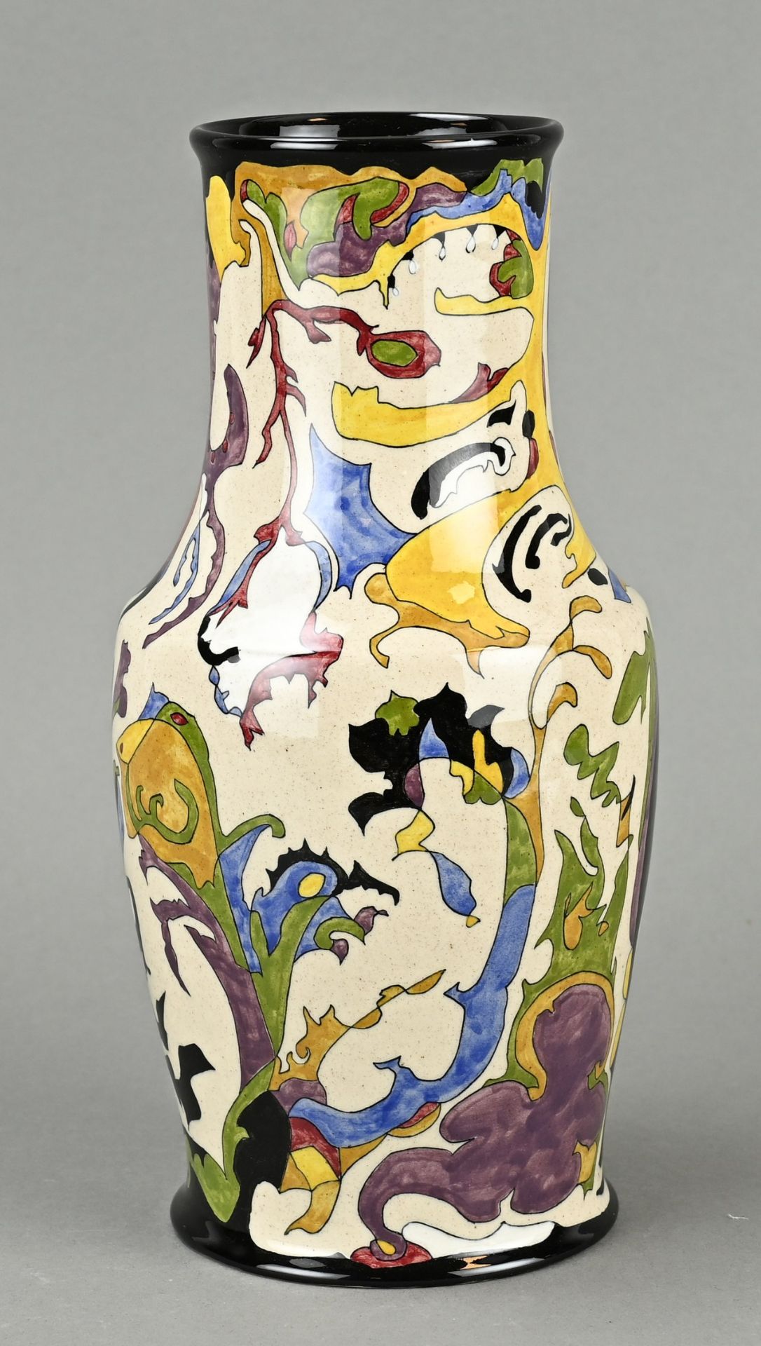 Ram Colenbrander vase, H 25.7 cm.