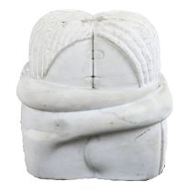 Marble sculpture, Two kissing figures
