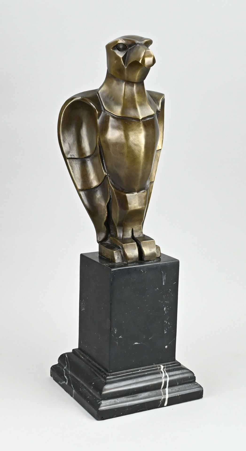 Bronze bird of prey, H 52 cm.