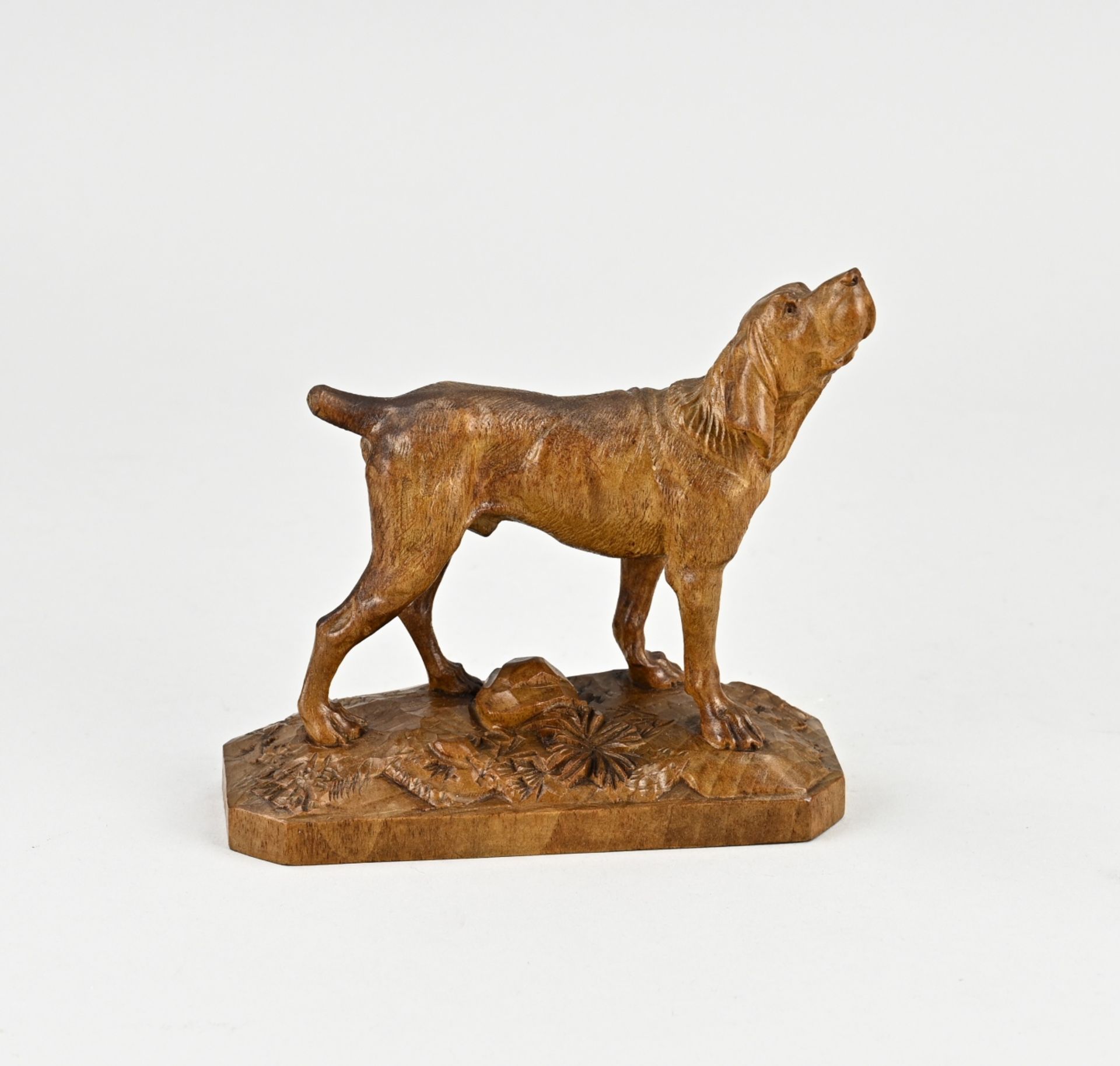 Antique carved hunting dog, 1900