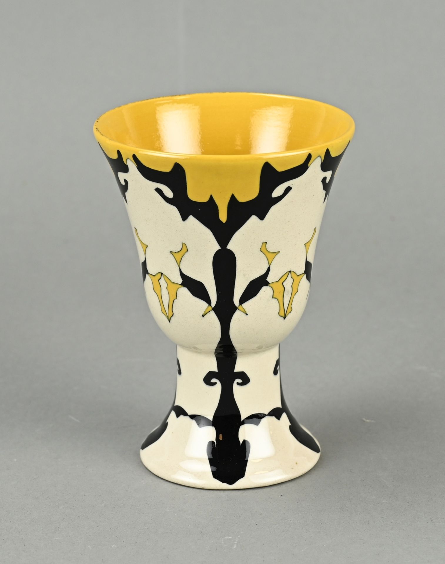 Antique Colenbrander vase, H 12.6 cm.
