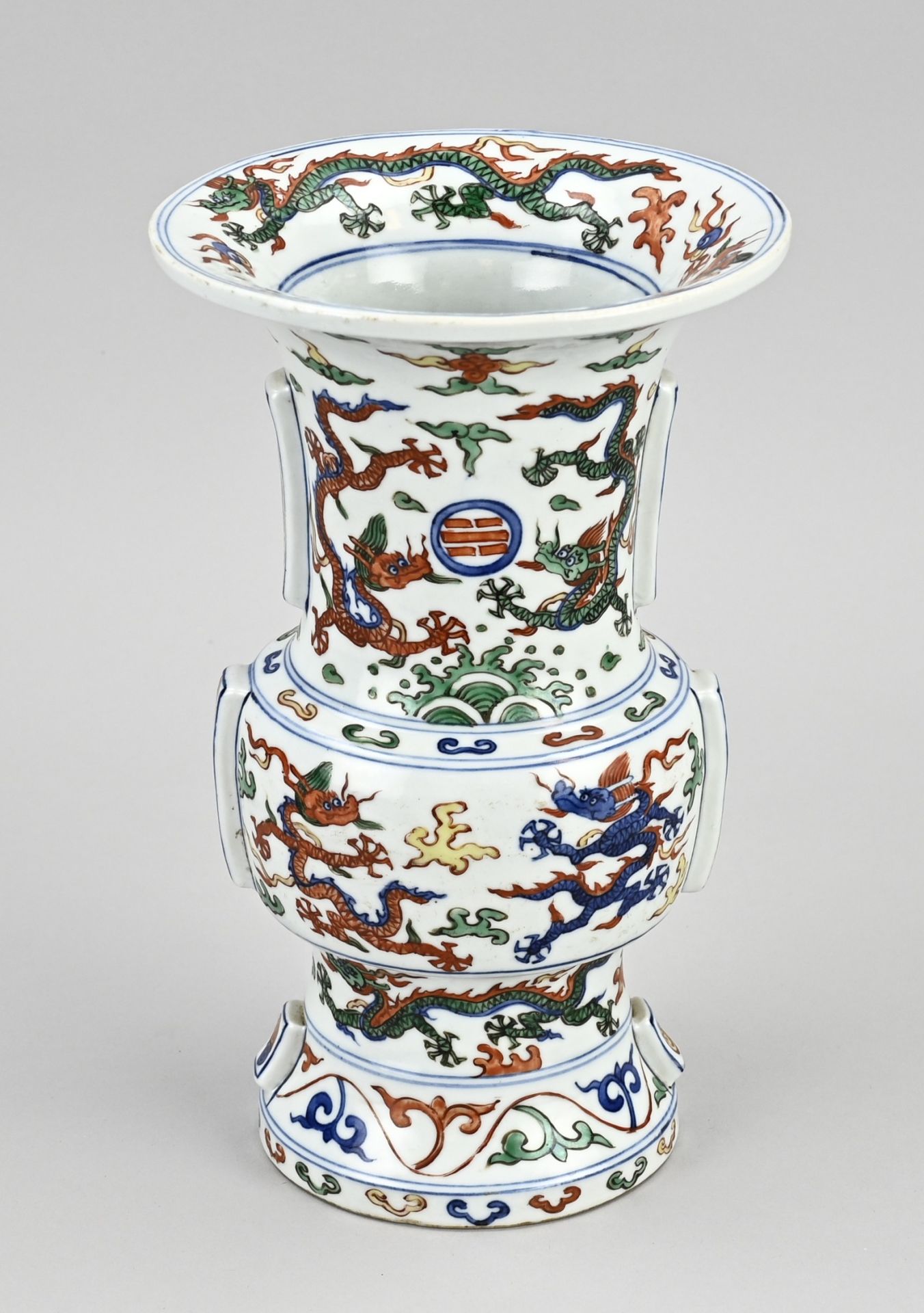 Chinese wucai vase, H 26.5 cm.