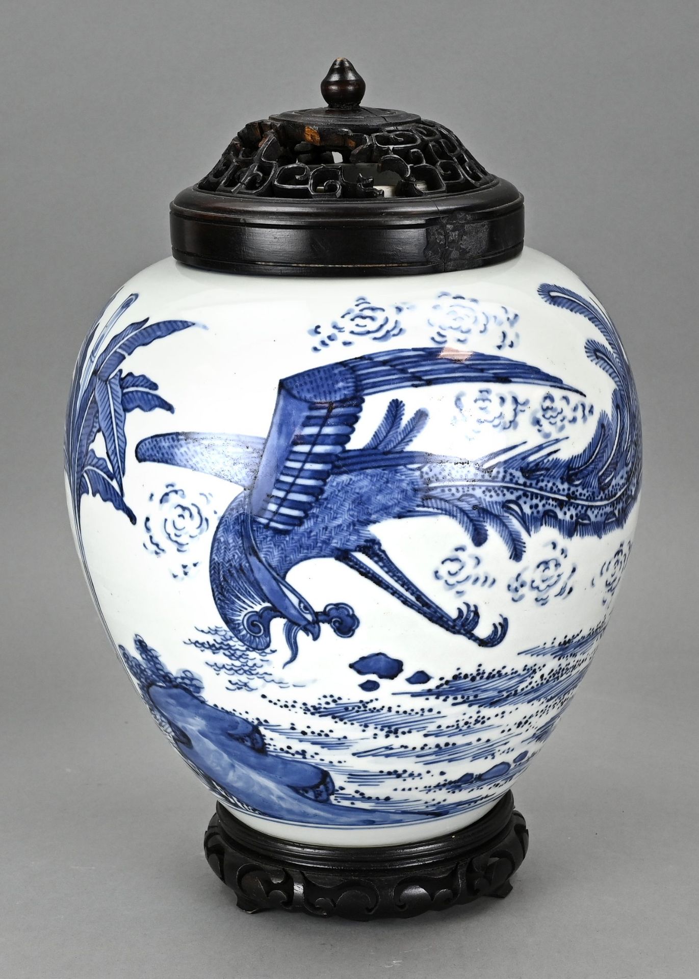 Chinese lidded jar on console - Image 3 of 3