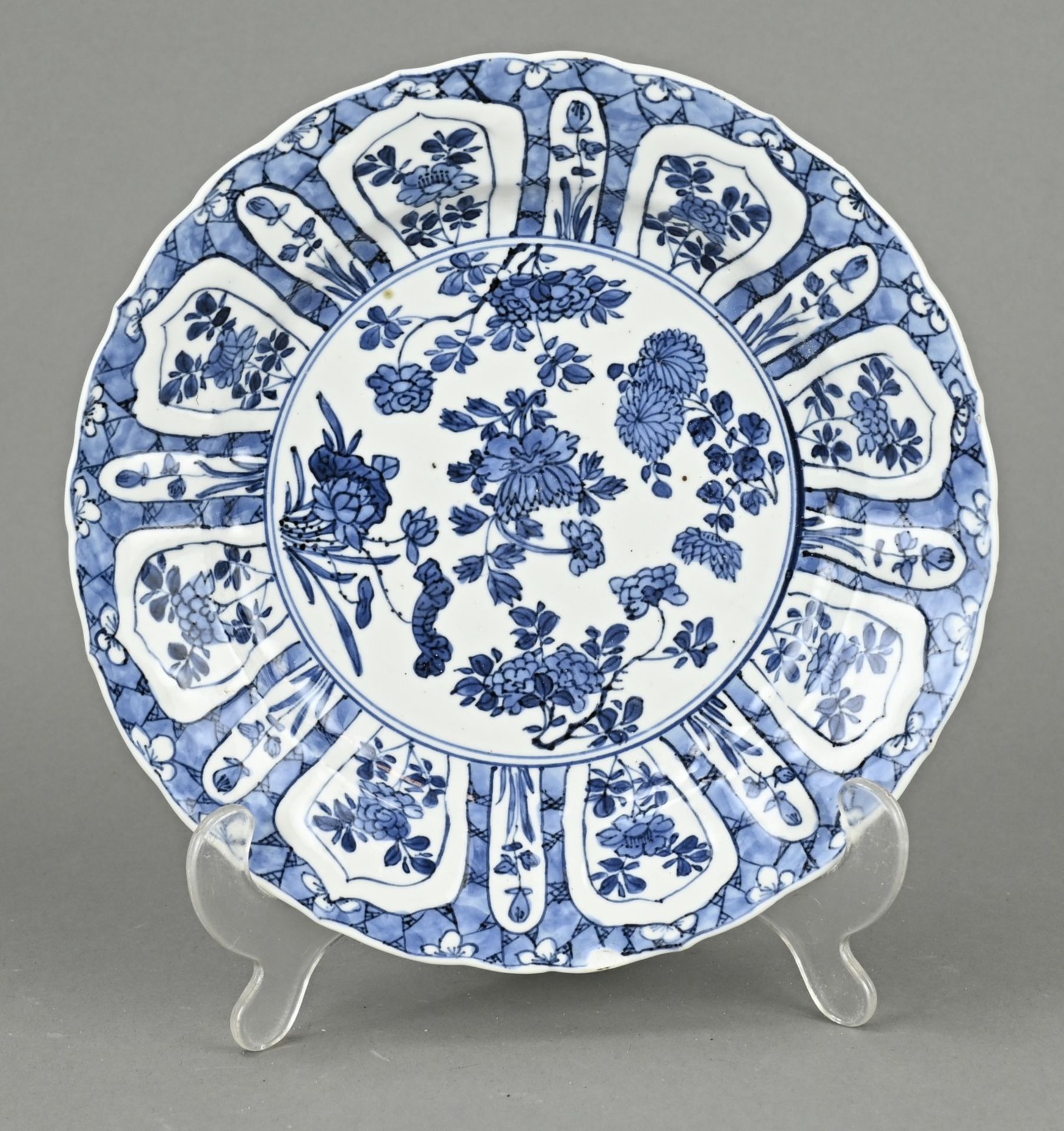 Chinese Ming plate Ã˜ 22 cm.