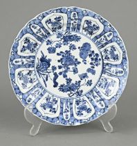 Chinese Ming plate Ã˜ 22 cm.