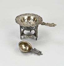 Silver tea strainer + drip tray