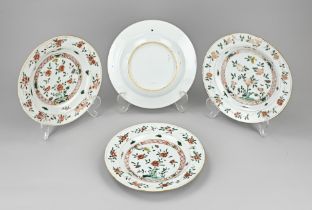 Four Chinese plates Ã˜ 21.3 cm.